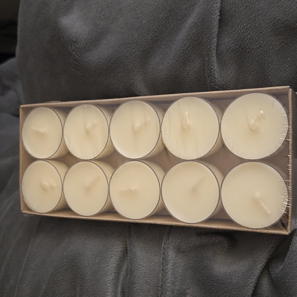 Kirklands Home Unscented Tea Light Candles 2 Boxes Of 20 - Picture 2 of 6